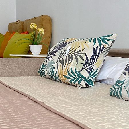 Studio With Access To The Garden. Open Pool. Beach Very Close. Wifi & Netflix Free Apartment Беналмадена Екстериор снимка