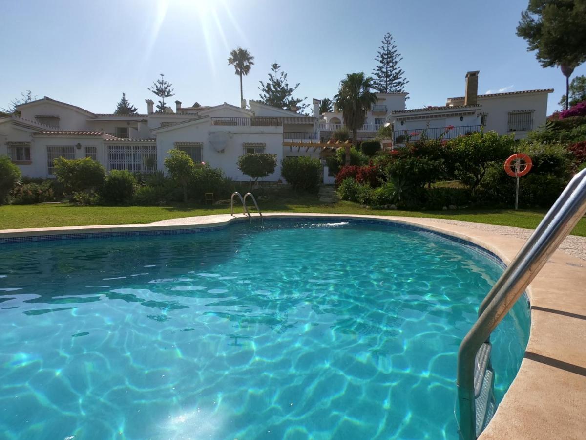 Studio With Access To The Garden. Open Pool. Beach Very Close. Wifi & Netflix Free Apartment Беналмадена Екстериор снимка