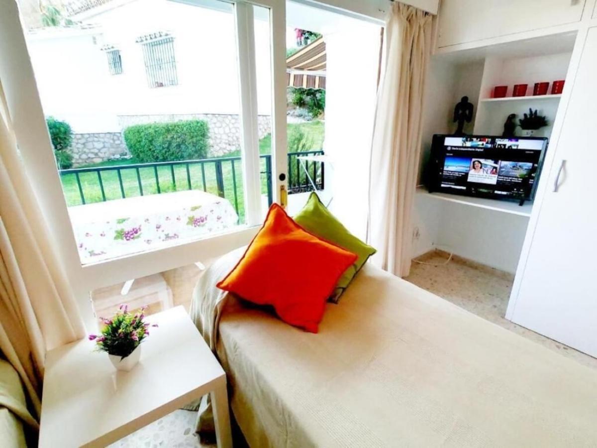 Studio With Access To The Garden. Open Pool. Beach Very Close. Wifi & Netflix Free Apartment Беналмадена Екстериор снимка