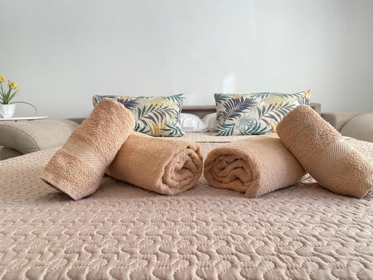 Studio With Access To The Garden. Open Pool. Beach Very Close. Wifi & Netflix Free Apartment Беналмадена Екстериор снимка